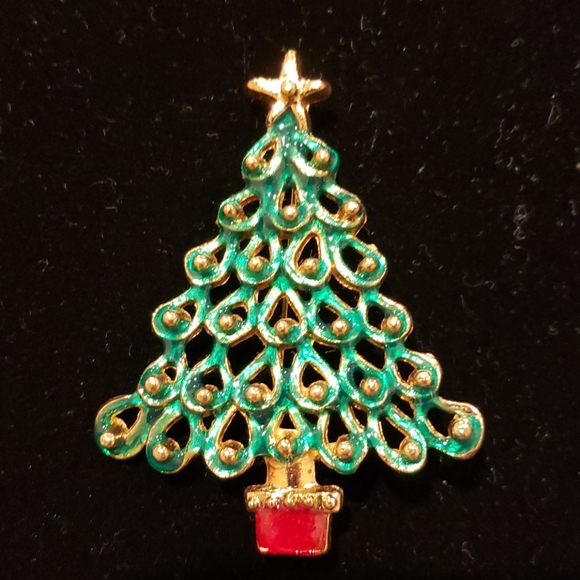Vintage Christmas tree enamel brooch with green an